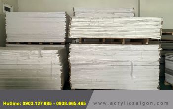 xuong-gia-cong-acrylic-03.jpg